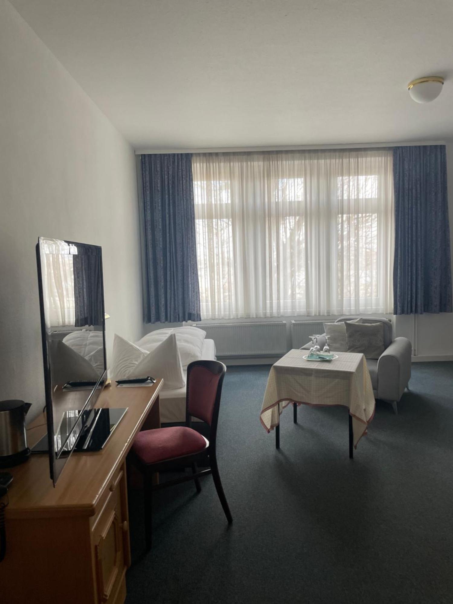 Hotel Krone Arnstadt Quarto foto